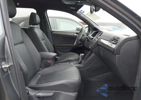 2023 Volkswagen Tiguan 2.0T Se R-Line Black z USA, uszkodzony, nr VIN 3VVCB7AX9PM128631